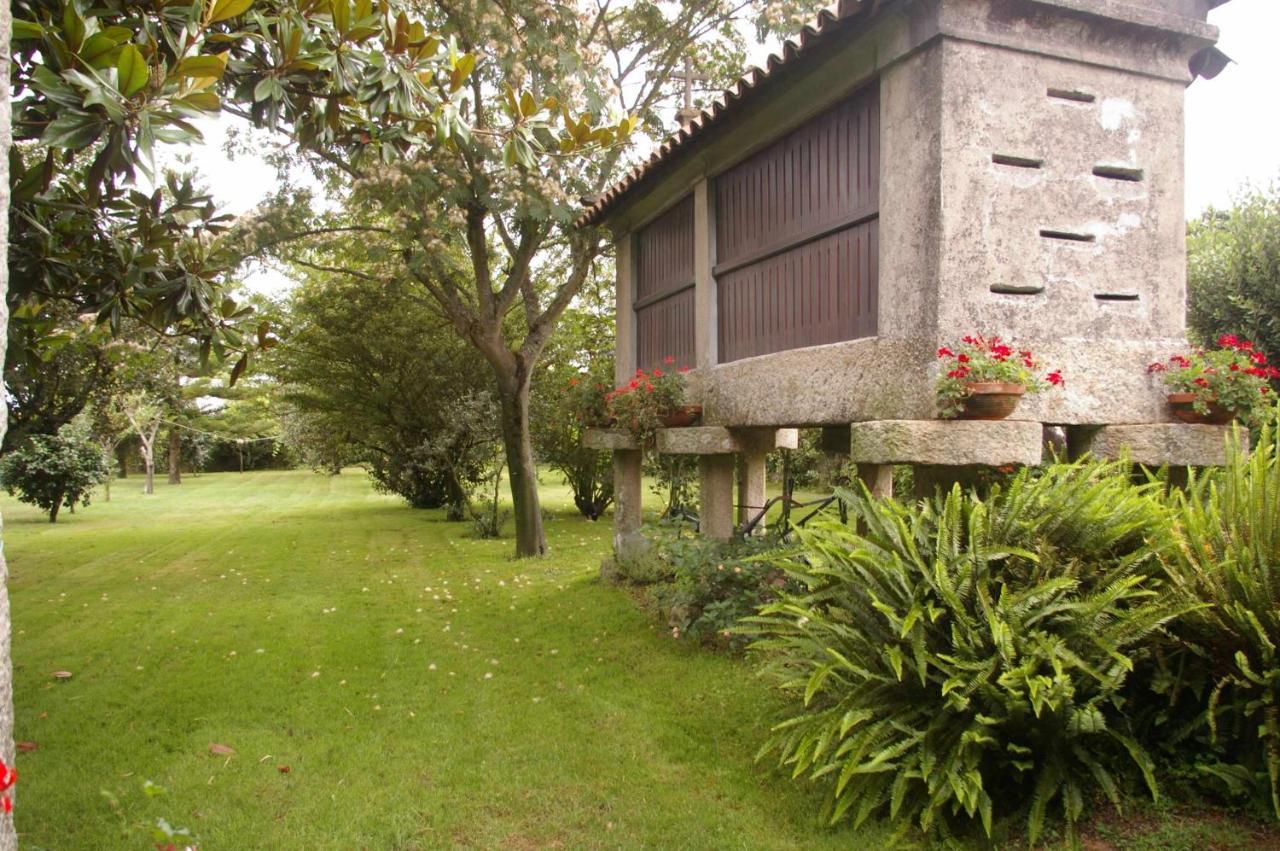 Willa Vivienda Tradicional Con Jardin Y Patio Interior Vilanova de Arousa Zewnętrze zdjęcie
